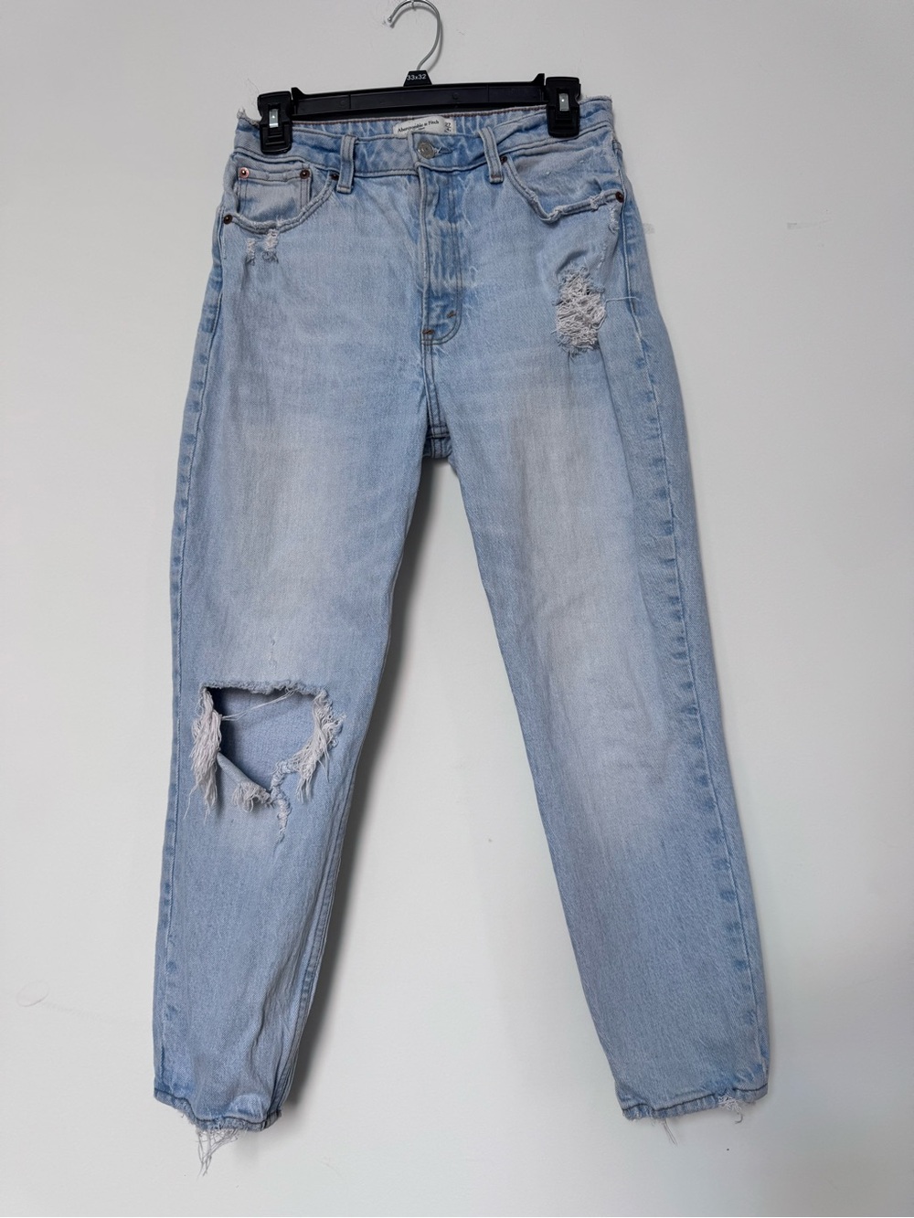 Abercrombie & Fitch Distressed High-Rise Mom Jeans (Curve Love)